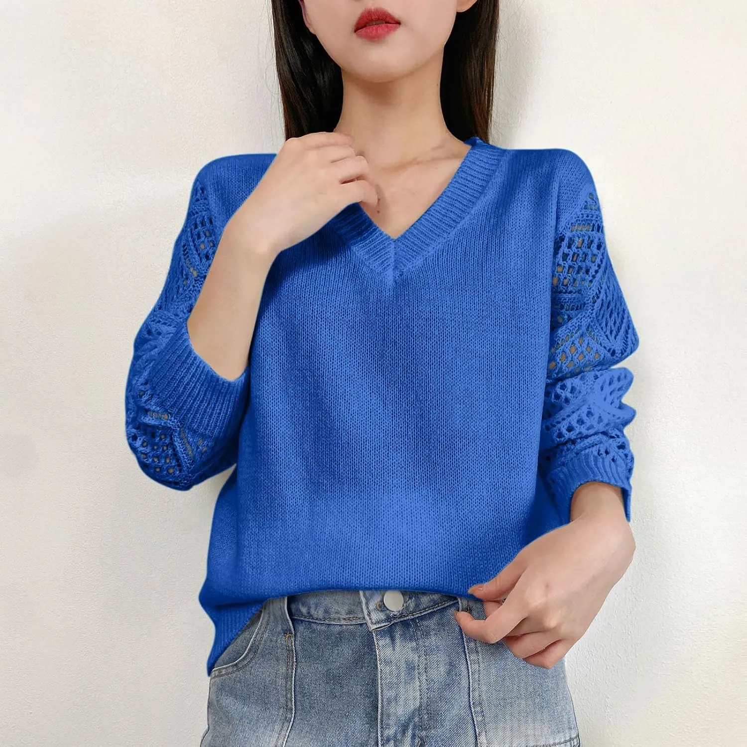 Women's Hollow Out Long Sleeve Sweater Casual V-Neck Chunky Knit Sweater Lightweight Pullover Sweater Fashion Design